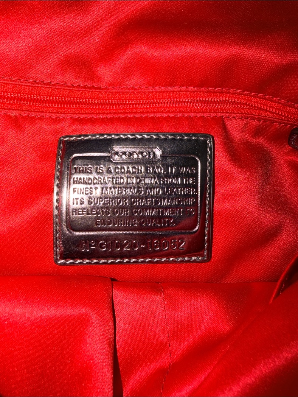 Coach Poppy Graffiti Glam Tote “I Am Poppy” Print Charm Shoulder Bag EUC - Picture 10 of 12
